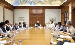 CCS बैठक में पीएम मोदी ने राहत और सुरक्षा उपायों पर चर्चा की CCS बैठक में पीएम मोदी ने राहत और सुरक्षा उपायों पर चर्चा की