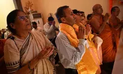 рдерд╛рдИрд▓реИрдВрдб рдореЗрдВ рднрд╛рд░рдд рдХреЗ рд░рд╛рдЬрджреВрдд рдкреБрдиреАрдд рдиреЗ рдорд╣рд╛рдмреЛрдзрд┐ рдордВрджрд┐рд░ рдореЗрдВ рдХрд┐рдпрд╛ рдкреВрдЬрд╛-рдЕрд░реНрдЪрдирд╛ рдерд╛рдИрд▓реИрдВрдб рдореЗрдВ рднрд╛рд░рдд рдХреЗ рд░рд╛рдЬрджреВрдд рдкреБрдиреАрдд рдиреЗ рдорд╣рд╛рдмреЛрдзрд┐ рдордВрджрд┐рд░ рдореЗрдВ рдХрд┐рдпрд╛ рдкреВрдЬрд╛-рдЕрд░реНрдЪрдирд╛