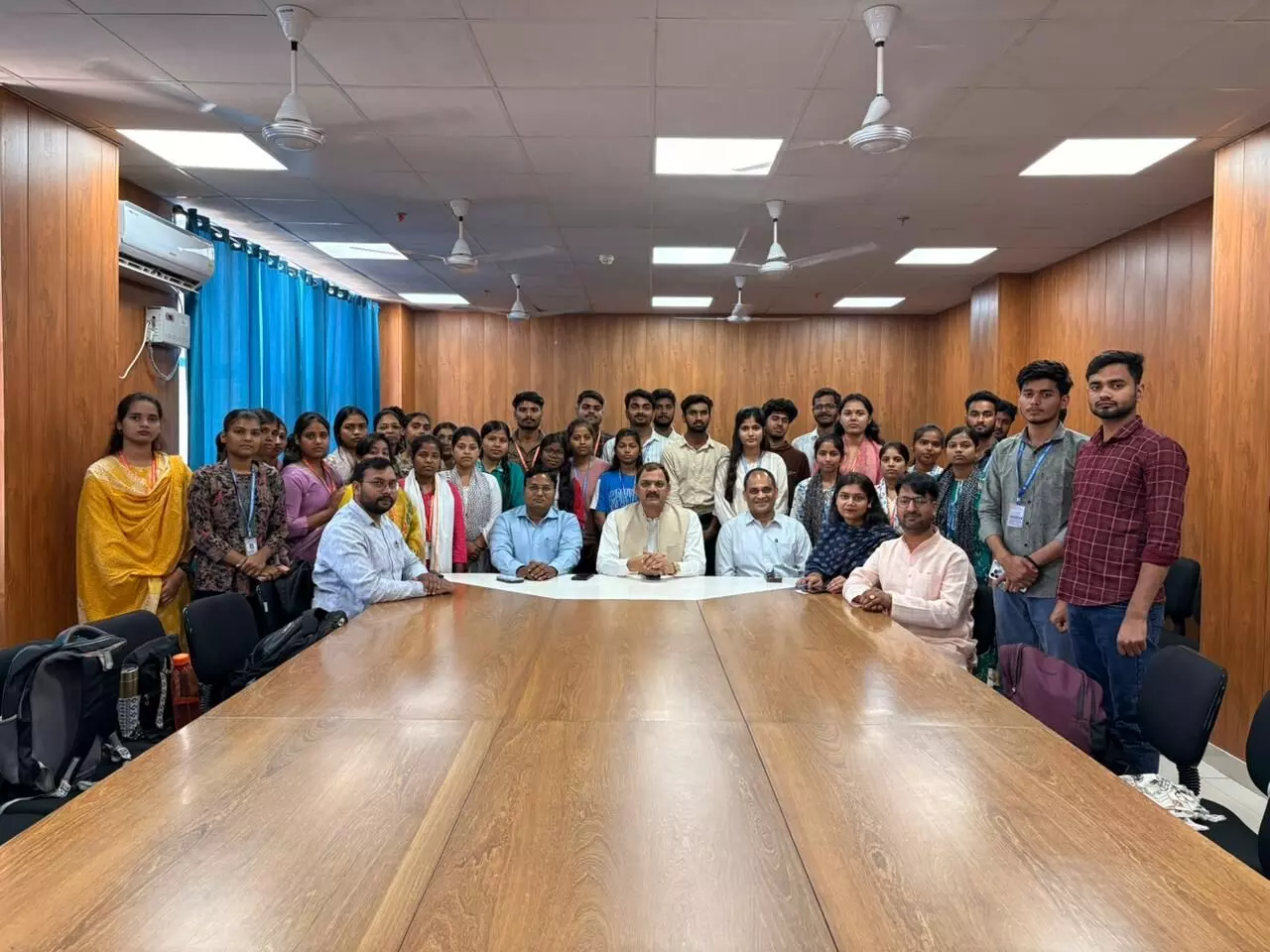 “सेवा से संस्कार तक: NSS शिविर ने गढ़े जिम्मेदार नागरिक, भव्य समापन के साथ सात दिवसीय यात्रा संपन्न”* “सेवा से संस्कार तक: NSS शिविर ने गढ़े जिम्मेदार नागरिक, भव्य समापन के साथ सात दिवसीय यात्रा संपन्न”*