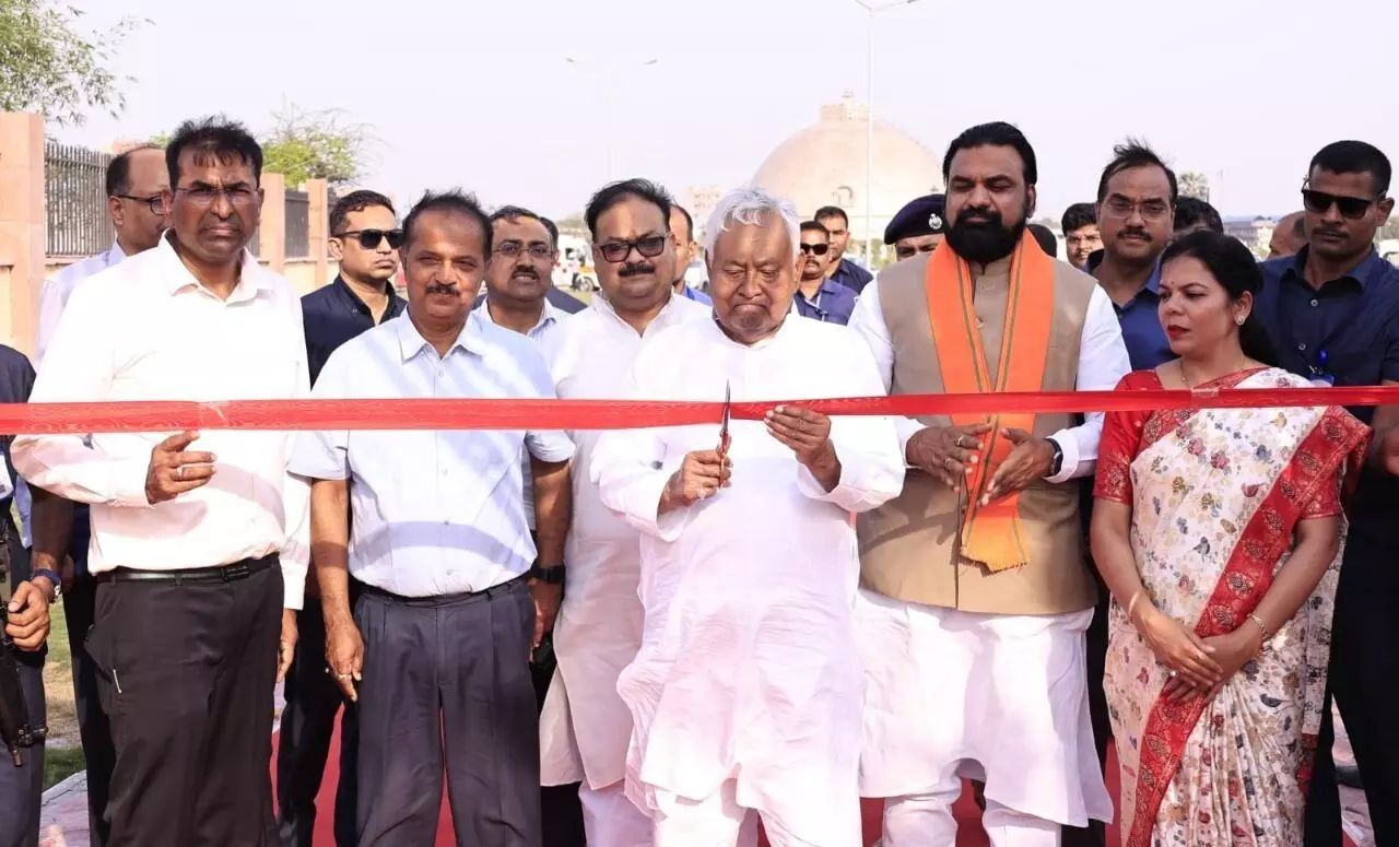 वैशाली में मुख्यमंत्री ने बुद्ध सम्यक दर्शन संग्रहालय सह स्मृति स्तूप का किया उद्घाटन