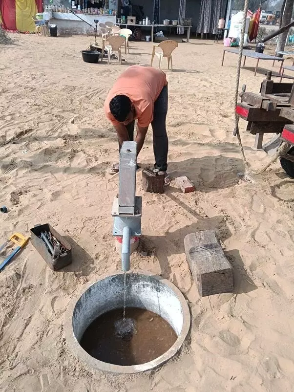 मुख्यमंत्री के निर्देश पर प्रदेशभर में एक दिन हैंडपंप दुरुस्त करने का चलाया विशेष अभियान मुख्यमंत्री के निर्देश पर प्रदेशभर में एक दिन हैंडपंप दुरुस्त करने का चलाया विशेष अभियान