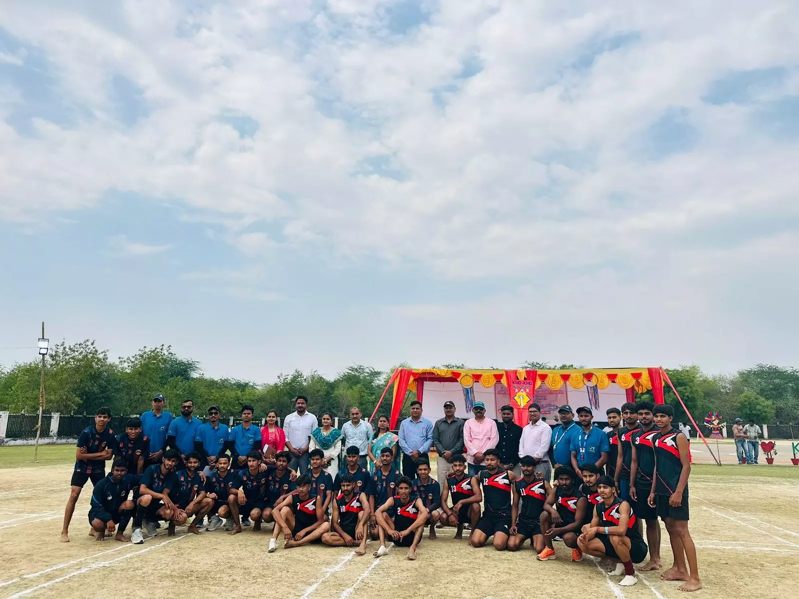 सीएसजेएमयू, कानपुर में उत्तर क्षेत्र पुरुष खो-खो चैम्पियनशिप 2025–26 का भव्य एवं गरिमामय शुभारंभ सीएसजेएमयू, कानपुर में उत्तर क्षेत्र पुरुष खो-खो चैम्पियनशिप 2025–26 का भव्य एवं गरिमामय शुभारंभ