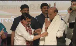 लखनऊ में जन संवाद कार्यक्रम में शामिल हुए रक्षामंत्री राजनाथ सिंह