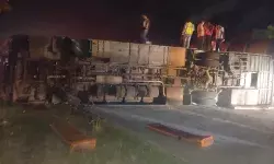 рдордереБрд░рд╛рдГ рдпрдореБрдирд╛ рдПрдХреНрд╕рдкреНрд░реЗрд╕-рд╡реЗ рдкрд░ рд╕реНрд▓реАрдкрд░ рдмрд╕ рдкрд▓рдЯреА, 40 рдпрд╛рддреНрд░реА рдШрд╛рдпрд▓, 10 рдЧрдВрднреАрд░ рд░реБрдк рд╕реЗ рдШрд╛рдпрд▓ рдордереБрд░рд╛рдГ рдпрдореБрдирд╛ рдПрдХреНрд╕рдкреНрд░реЗрд╕-рд╡реЗ рдкрд░ рд╕реНрд▓реАрдкрд░ рдмрд╕ рдкрд▓рдЯреА, 40 рдпрд╛рддреНрд░реА рдШрд╛рдпрд▓, 10 рдЧрдВрднреАрд░ рд░реБрдк рд╕реЗ рдШрд╛рдпрд▓