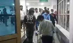 рд╣рд╛рдкреБрдбрд╝ рдореЗрдВ рдмрд╛рд░рд╛рдд рдмрд╕ рдФрд░ рдЯреНрд░рдХ рдХреА рднрд┐рдбрд╝рдВрдд, 6 рдХреА рдореМрдд, рдПрдХ рджрд░реНрдЬрди рд╕реЗ рдЕрдзрд┐рдХ рдШрд╛рдпрд▓ рд╣рд╛рдкреБрдбрд╝ рдореЗрдВ рдмрд╛рд░рд╛рдд рдмрд╕ рдФрд░ рдЯреНрд░рдХ рдХреА рднрд┐рдбрд╝рдВрдд, 6 рдХреА рдореМрдд, рдПрдХ рджрд░реНрдЬрди рд╕реЗ рдЕрдзрд┐рдХ рдШрд╛рдпрд▓