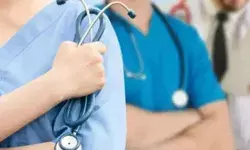 तीर्थयात्रियों की सुरक्षा के लिए चारधाम यात्रा मार्ग पर डॉक्टर्स और पैरामेडिकल स्टाफ की तैनाती की जाएगी