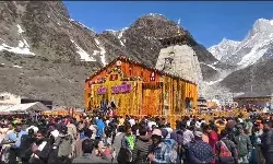 चारधाम यात्रा में अब तक दो लाख से अधिक श्रद्दालुओं ने किए दर्शन