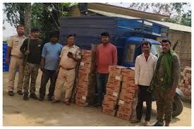 बगहा में 302 लीटर शराब के साथ दो तस्कर गिरफ्तार