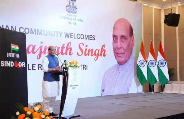 ऑपरेशन सिंदूर भारत के मजबूत, आत्मविश्वासी और सक्षम राष्ट्र बनने का प्रतीक: रक्षा मंत्री राजनाथ सिंह ऑपरेशन सिंदूर भारत के मजबूत, आत्मविश्वासी और सक्षम राष्ट्र बनने का प्रतीक: रक्षा मंत्री राजनाथ सिंह