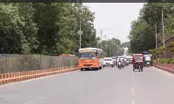 यूपी में बदला मौसम का मिजाज...धूप और उमस ने बढ़ाई परेशानी
