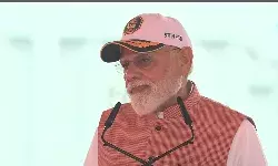 प्रधानमंत्री मोदी ने 3 नौसैनिक जहाजों को किया कमीशन