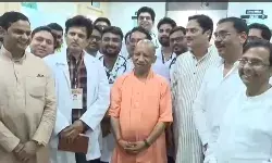 गोरखपुर में सीएम योगी ने स्वास्थ्य सेवाओं को बताया सरकार की प्राथमिकता