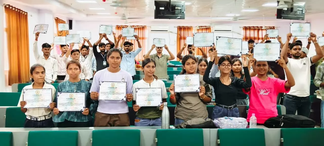 भाषा विवि में हुआ इंट्रोडक्शन टू 3डी प्रिंटिंग कार्यशाला का आयोजन भाषा विवि में हुआ इंट्रोडक्शन टू 3डी प्रिंटिंग कार्यशाला का आयोजन