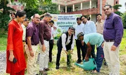 भाषा विश्वविद्यालय में हुआ कैंसर जागरूकता स्लोगन प्रतियोगिता एवं पौधरोपण अभियान का आयोजन
