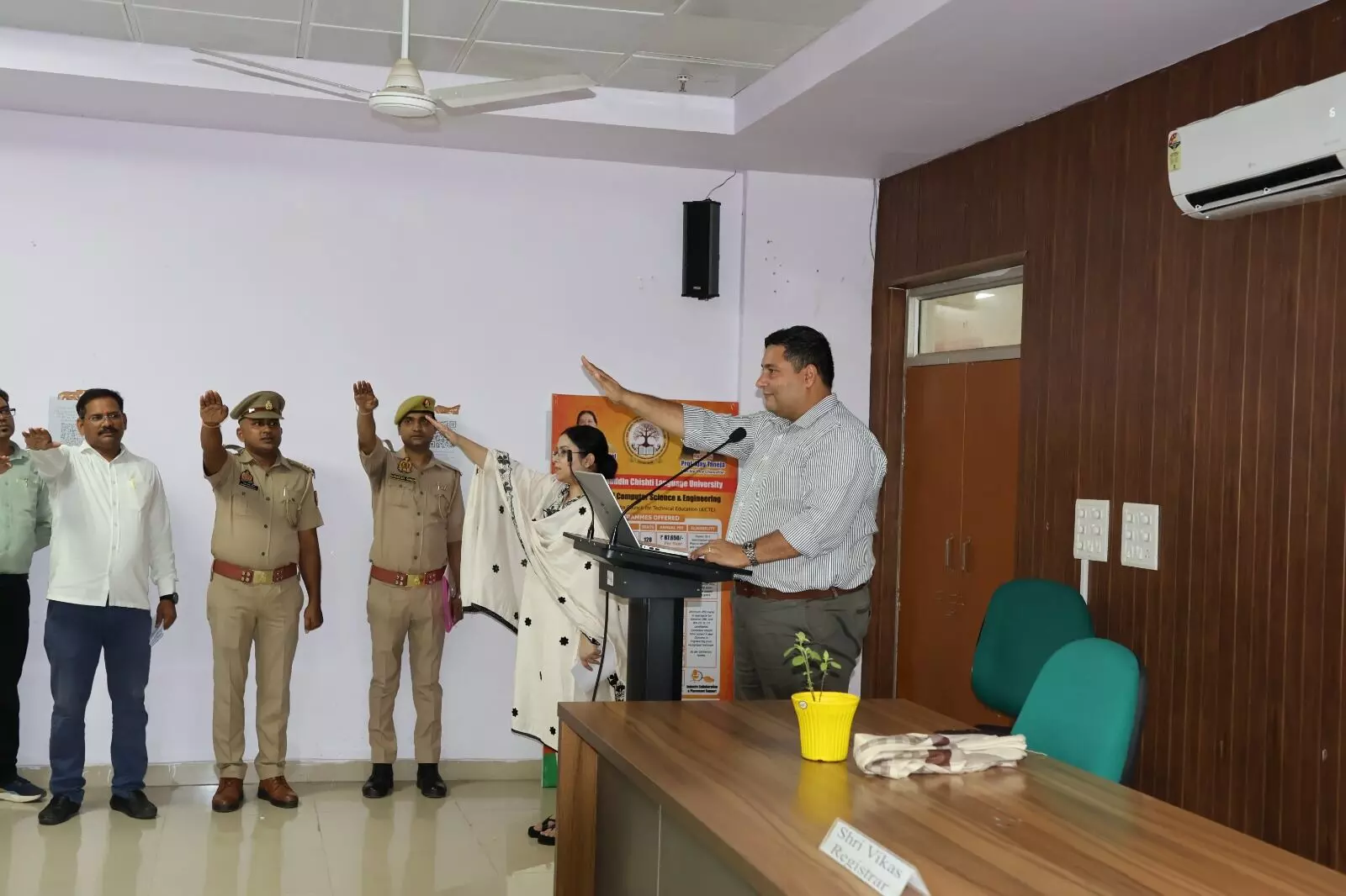 भाषा विश्वविद्यालय में हुआ नशा मुक्ति विषय पर राष्ट्रीय संगोष्ठी का आयोजन भाषा विश्वविद्यालय में हुआ नशा मुक्ति विषय पर राष्ट्रीय संगोष्ठी का आयोजन