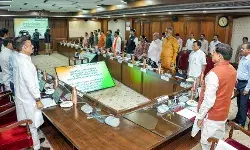 भोपाल-विदिशा मार्ग का 4-लेन मय पेव्हड शोल्डर निर्माण किये जाने के लिए 1,757 करोड़ 55 लाख रूपये की स्वीकृति