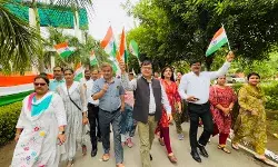 भाषा विश्वविद्यालय में उत्साह और देशभक्ति के साथ निकाली गई ‘हर घर तिरंगा यात्रा’ भाषा विश्वविद्यालय में उत्साह और देशभक्ति के साथ निकाली गई ‘हर घर तिरंगा यात्रा’