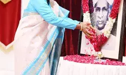 PRESIDENT OF INDIA PAYS FLORAL TRIBUTES TO DR SARVEPALLI RADHAKRISHNAN ON HIS BIRTH ANNIVERSARY