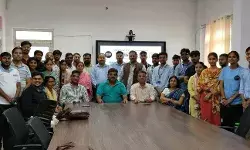 भाषा विश्वविद्यालय के ‘क्षितिज-5.0’ में सजे शब्दों के रंग, विद्यार्थियों ने विचारों और कविताओं से बांधा समां भाषा विश्वविद्यालय के ‘क्षितिज-5.0’ में सजे शब्दों के रंग, विद्यार्थियों ने विचारों और कविताओं से बांधा समां