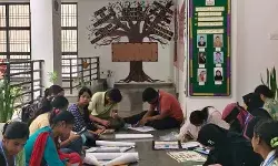 भाषा विवि में रंग, शब्द और संदेशों के संग गूंजा पोषण का संदेश