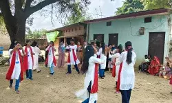 गांव-गांव पहुंचा पोषण का संदेश, भाषा विवि के विद्यार्थियों ने ग्रामीणों को किया जागरूक