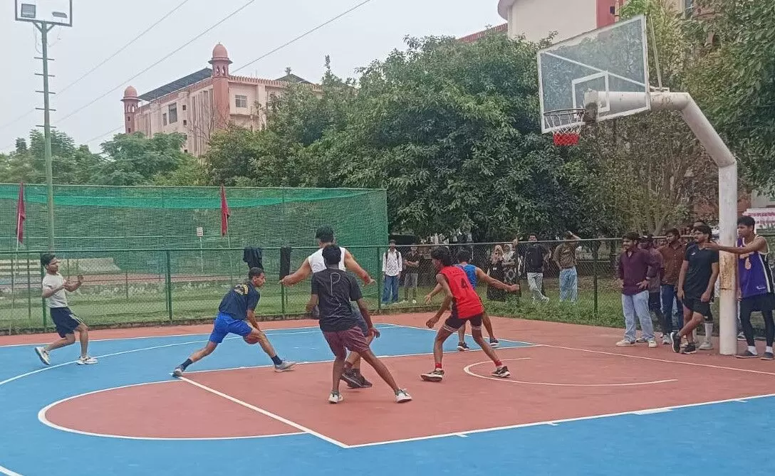 भाषा विवि में बास्केटबॉल का रोमांच, सामाजिक विज्ञान और विज्ञान संकाय ने जीती चैंपियनशिप भाषा विवि में बास्केटबॉल का रोमांच, सामाजिक विज्ञान और विज्ञान संकाय ने जीती चैंपियनशिप