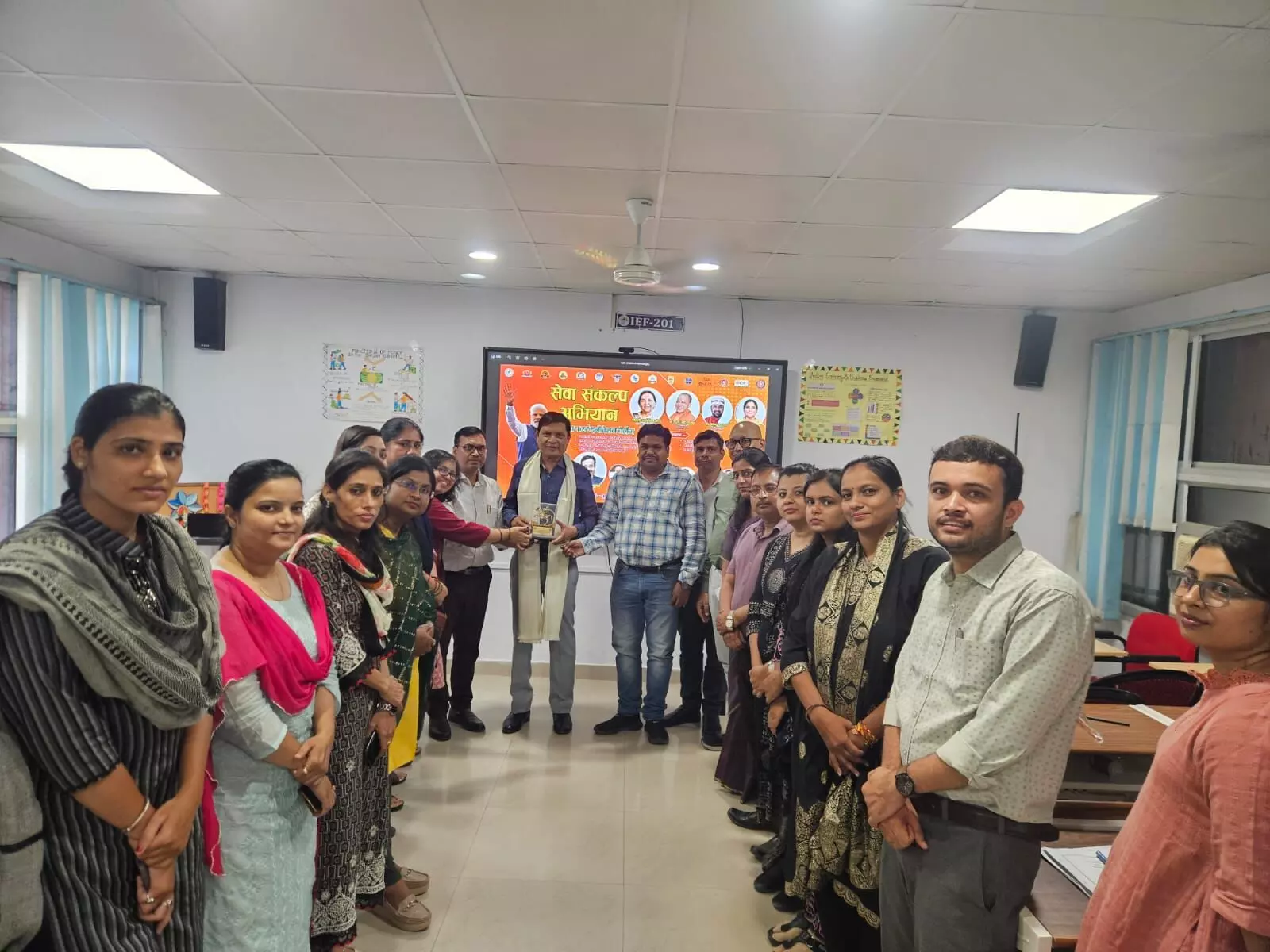 सेवा संकल्प अभियान में गूंजा ‘मजबूत रक्षा–मजबूत भारत’ का संदेश* सेवा संकल्प अभियान में गूंजा ‘मजबूत रक्षा–मजबूत भारत’ का संदेश*