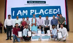 रोजगार मेले में मिली जॉब्स, विद्यार्थियों के खिले चेहरे