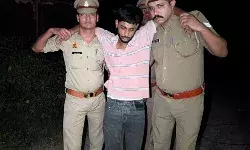 यूपीः गाजियाबाद में पुलिस मुठभेड़, वांछित स्नैचर गिरफ्तार