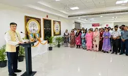 भाषा विश्वविद्यालय में श्रद्धा एवं गरिमा के साथ मनाई गई महात्मा गांधी और लाल बहादुर शास्त्री की जयंती