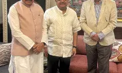 ओबीसी आरक्षण को लेकर मुख्यमंत्री ने की सॉलिसिटर जनरल से चर्चा ओबीसी आरक्षण को लेकर मुख्यमंत्री ने की सॉलिसिटर जनरल से चर्चा