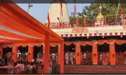 मिर्जापुर के विंध्याचल धाम में उमड़ा भारी जनसैलाब
