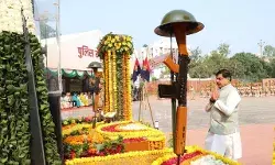 मुख्यमंत्री डॉ यादव ने दी कर्तव्य की राह में सर्वाेच्च बलिदान करने वाले वीर पुलिसकर्मियों को श्रद्धांजलि