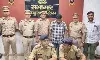 यूपीः मथुरा में महिलाओं से ठगी के आरोपी से 30 लाख के सोने-चांदी के जेवर बरामद