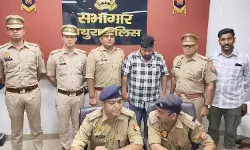 यूपीः मथुरा में महिलाओं से ठगी के आरोपी से 30 लाख के सोने-चांदी के जेवर बरामद यूपीः मथुरा में महिलाओं से ठगी के आरोपी से 30 लाख के सोने-चांदी के जेवर बरामद