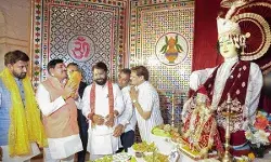 मुख्यमंत्री डॉ. यादव ने उज्जैन में गुरु महाराज श्री टेकचंद जी के 215 वें समाधि पर्व पर दर्शन कर , किए पुष्प अर्पित