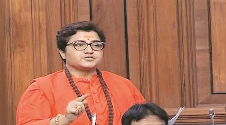अंततः साध्वी प्रज्ञा ने माफी मांगी पर विपक्ष अभी भी उन्हें माफ करने के मूड में नहीं अंततः साध्वी प्रज्ञा ने माफी मांगी पर विपक्ष अभी भी उन्हें माफ करने के मूड में नहीं