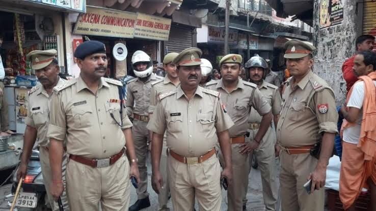 बिजनौर : दीपावली पर पुलिस चेकिंग