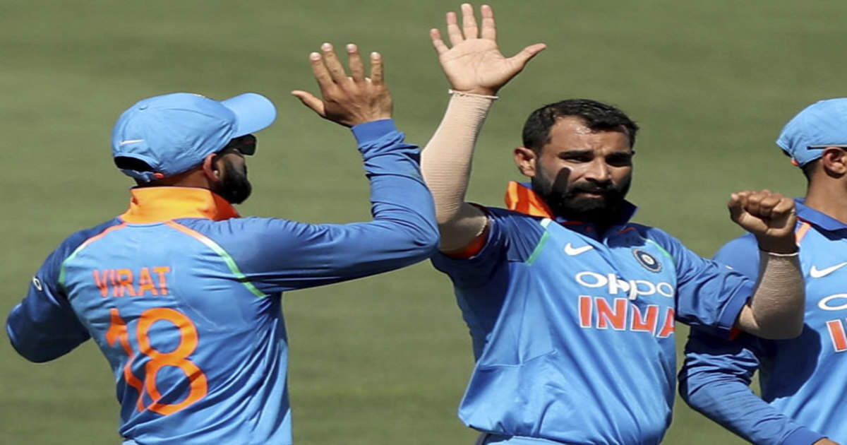भारत की धारदार गेंदबाजी से बांग्लादेश पस्त मोहम्मद शमी शानदार गेंदबाजी करते हुए