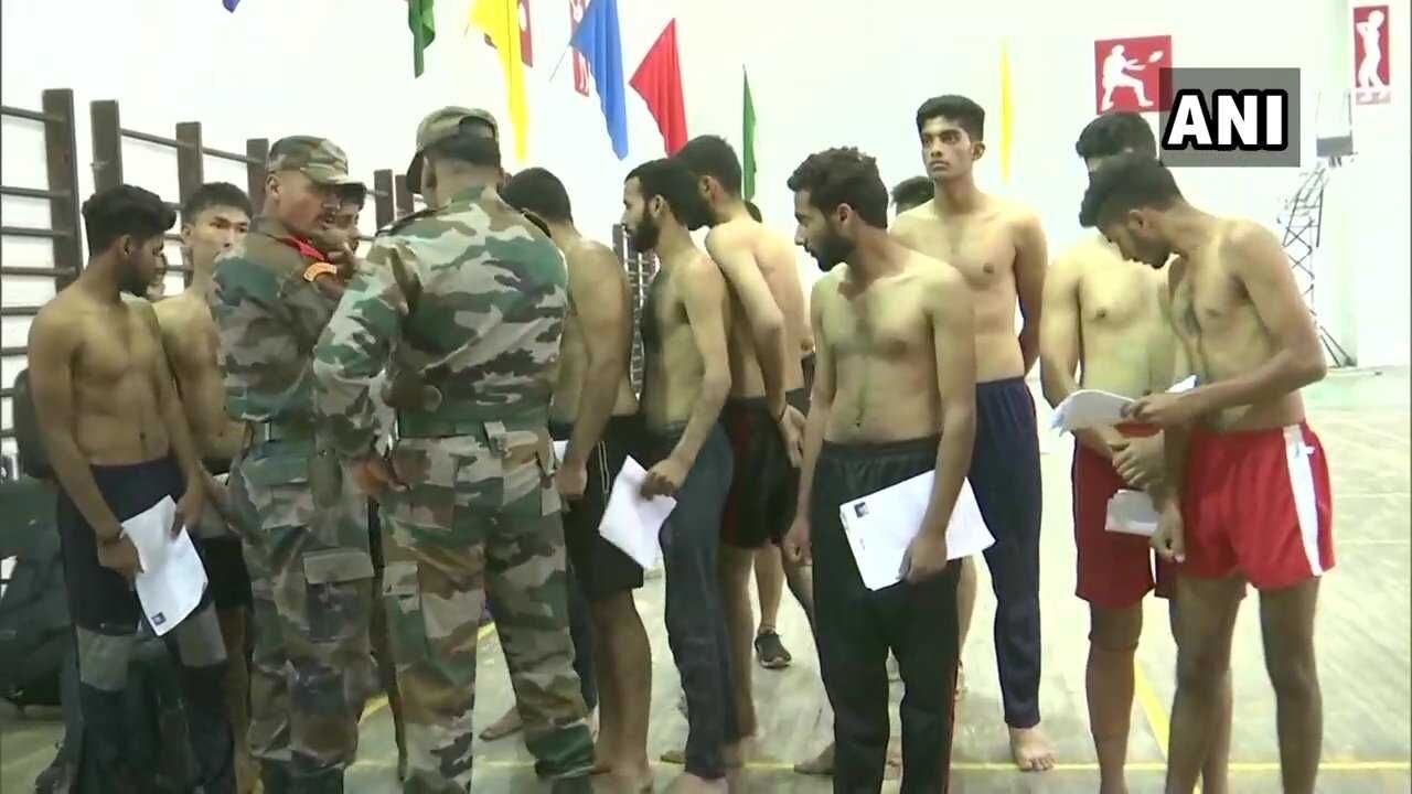 सेना में शामिल होने के लिए, कश्मीरी युवाओं का दिखा जोश!
