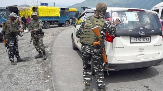 जम्मू कश्मीर में आतंकवादियों का सेब कारोबारियों पर हमला जम्मू कश्मीर में आतंकवादियों का सेब कारोबारियों पर हमला