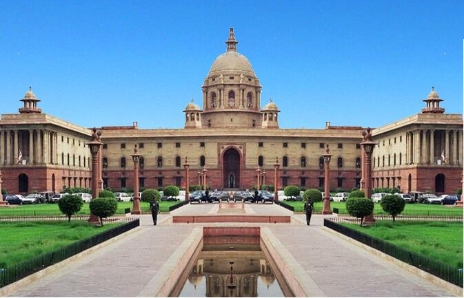 चुनाव २०१९ : वंशवाद के अंत की निरर्थक बहस- जरा हटके जरा बचके ये भारत है मेरी जान चुनाव २०१९ : वंशवाद के अंत की निरर्थक बहस- जरा हटके जरा बचके ये भारत है मेरी जान 