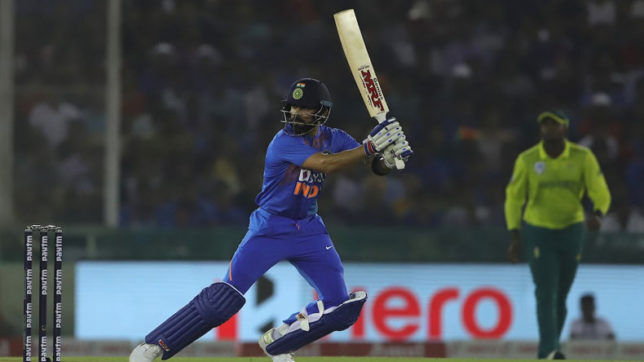 ICC ने दी विराट कोहली को चेतावनी ICC ने दी विराट कोहली को चेतावनी