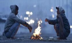 ठंडी से तड़प रहा है पूरा उत्तर प्रदेश पारा जीरो डिग्री तक पहुंचने वाला ठंडी से तड़प रहा है पूरा उत्तर प्रदेश पारा जीरो डिग्री तक पहुंचने वाला