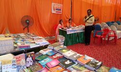 गाँधी पुस्तक मेला चारबाग रेलवे स्टेशन लखनऊ