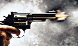 वाराणसी में दिन दहाड़े हो गयी बस संचालक की गोली मारकर हत्या