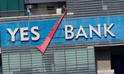 आरबीआई ने यस बैंक में लेनदेन पर अस्थाई पाबंदी लगाई खाताधारकों में मचा कोहराम