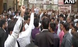 वरिष्ठ पुलिस अधिकारी और वकीलों से सरकार सख्त नाराज....