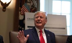 डोनाल्ड ट्रंप ने पेरिस समझौते से हटने का  किया ऐलान...