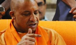 मुख्यमंत्री ने मुख्यालय ना छोड़ने का डीएम और एसएसपी को दिया आदेश.. मुख्यमंत्री ने मुख्यालय ना छोड़ने का डीएम और एसएसपी को दिया आदेश..